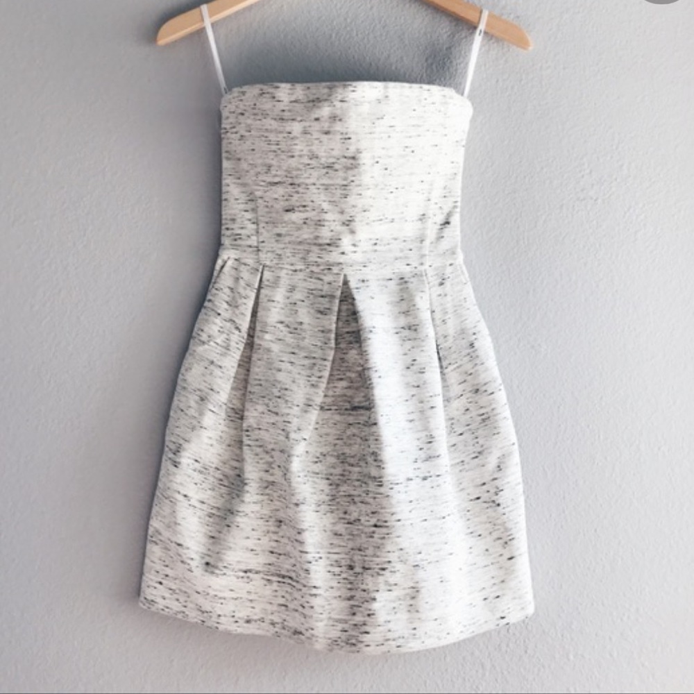 NEW Aritzia Wilfred Harmonie Pleated Strapless Dress